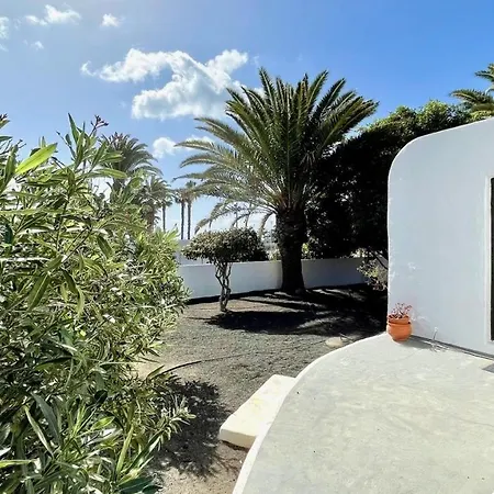 Estefania Nyaraló *