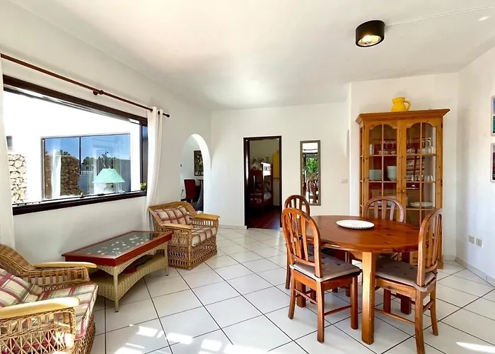 Estefania Playa Blanca (Lanzarote)