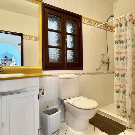 埃斯特法尼亚别墅度假屋 度假居 *